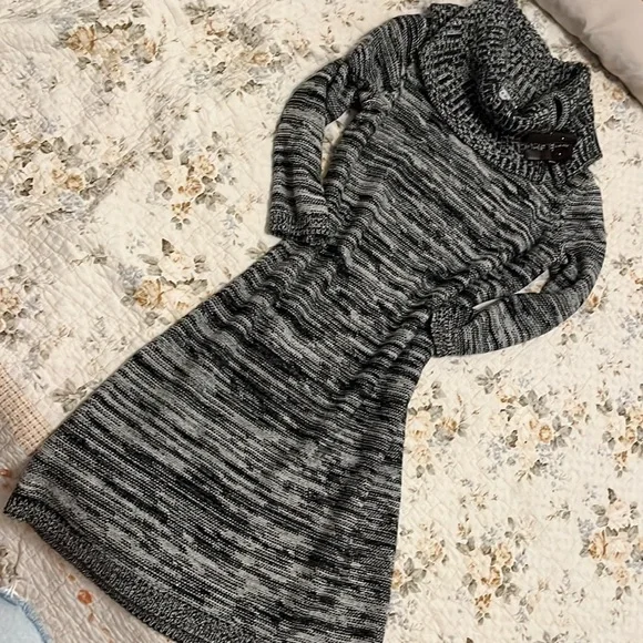 Sweater dress - Picture 2 of 3